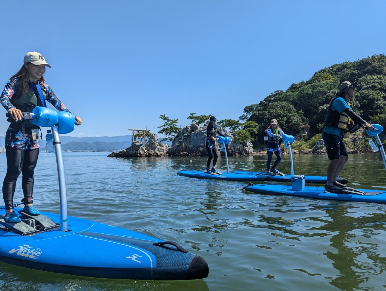 2025年受付終了】光あふれる湖上で朝活を。1人乗りペダルSUP【ガイド