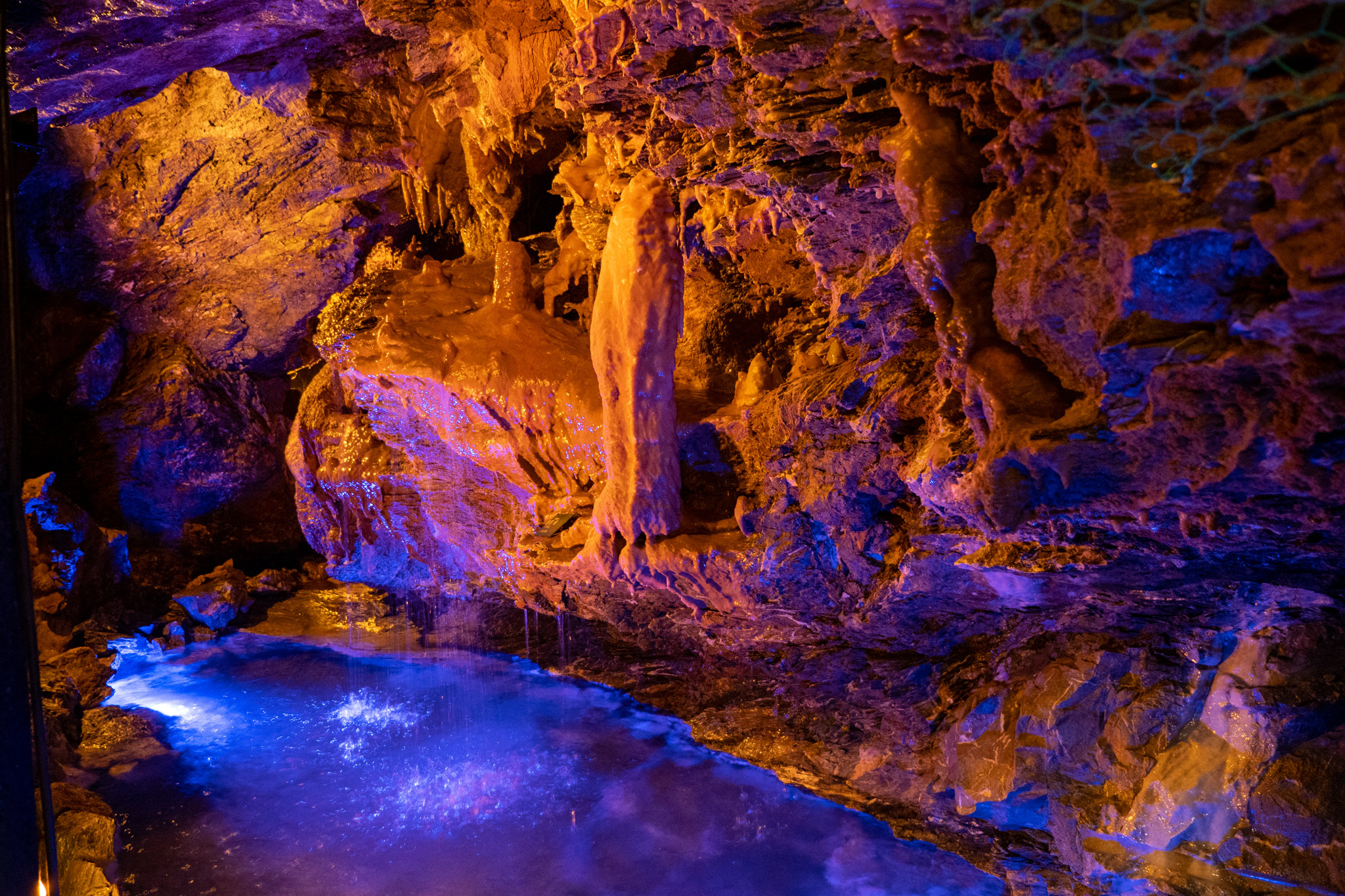 神秘的な洞窟・竜ヶ岩洞の世界へ - HAMAMATSU YARAMAIKA TOURISM